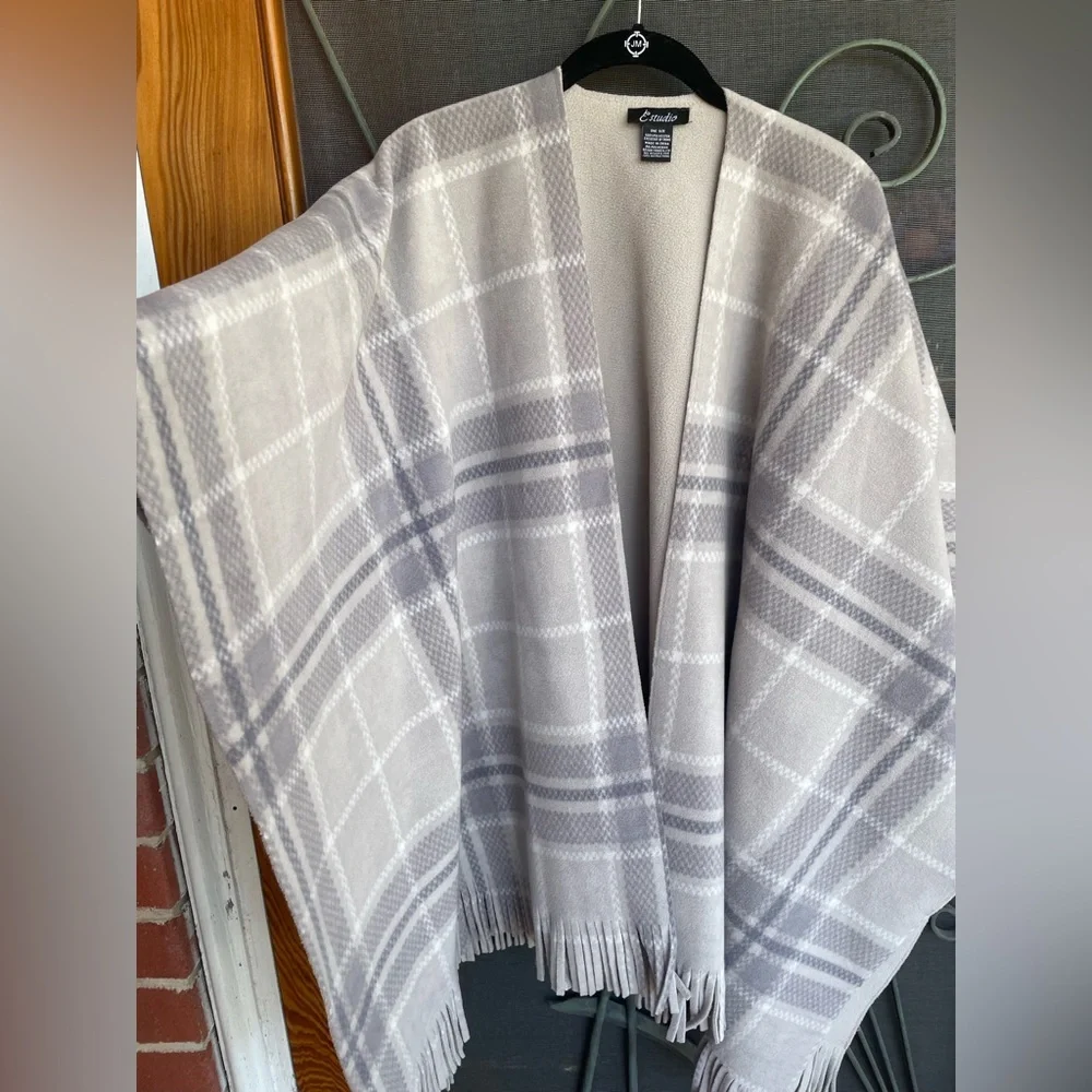 Studio Light Gray Plaid Cozy Wrap - Picture 1 of 7